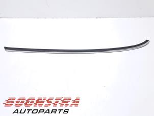 Gebruikte Carrosserielijst Mini Mini (F56) 2.0 16V John Cooper Works Prijs € 30,19 Inclusief btw aangeboden door Boonstra Autoparts