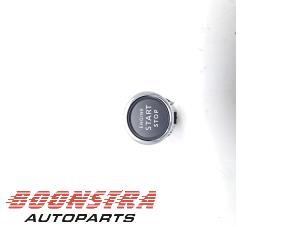 Gebruikte Start/Stop schakelaar Fiat 600 (365) 1.2 Hybrid 100 Prijs € 24,95 Margeregeling aangeboden door Boonstra Autoparts