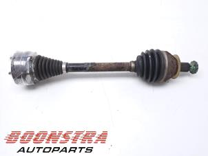 Gebruikte Cardanas links-voor (VWA) Volkswagen Polo V (6R) 1.2 TSI 16V BlueMotion Technology Prijs € 24,95 Margeregeling aangeboden door Boonstra Autoparts