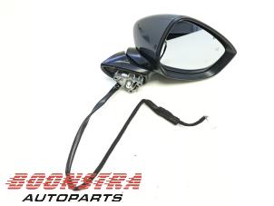 Gebruikte Spiegel Buiten rechts Mazda 3 Sport (BP) 2.0 SkyActiv-X M Hybrid 16V Prijs € 199,95 Margeregeling aangeboden door Boonstra Autoparts
