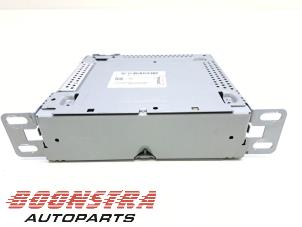 Gebruikte Navigatie computer Renault Captur (2R) 0.9 Energy TCE 12V Prijs € 159,95 Margeregeling aangeboden door Boonstra Autoparts