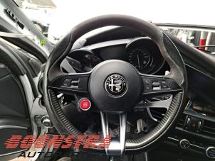 Gebruikte Stuurwiel Alfa Romeo Giulia (952) 2.9 Bi-Turbo V6 24V Quadrifoglio Verde Prijs € 349,00 Margeregeling aangeboden door Boonstra Autoparts