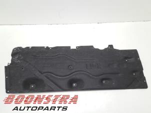 Gebruikte Bodem beschermplaat Mini Mini (F56) 2.0 16V John Cooper Works Prijs € 39,95 Inclusief btw aangeboden door Boonstra Autoparts