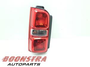 Gebruikte Achterlicht links Opel Vivaro 2.0 Diesel 145 Prijs € 89,95 Inclusief btw aangeboden door Boonstra Autoparts