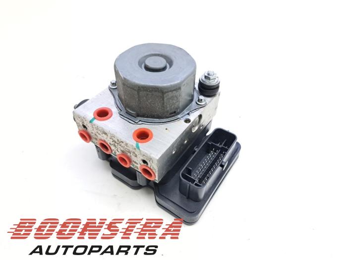 Gebruikte ABS Pomp Renault Captur I (2R) 0.9 Energy TCE 12V Prijs € 24,95 Margeregeling aangeboden door Boonstra Autoparts