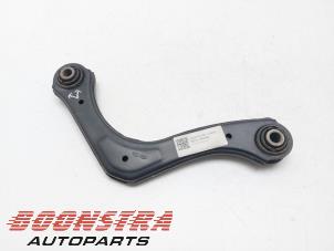 Gebruikte Triangel rechts-achter Kia Ceed Sportswagon (CDF) 1.4 T-GDI 16V Prijs € 47,95 Margeregeling aangeboden door Boonstra Autoparts