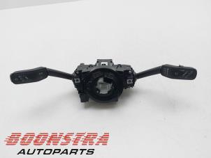 Gebruikte Licht + Raw Schakelaar Volkswagen Polo VI (AW1) 1.0 TSI 12V Prijs € 38,95 Margeregeling aangeboden door Boonstra Autoparts