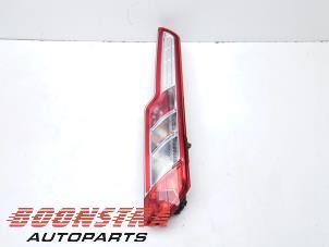 Gebruikte Achterlicht rechts Ford Transit Custom 2.0 TDCi 16V Eco Blue 105 Prijs € 77,38 Inclusief btw aangeboden door Boonstra Autoparts