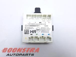 Gebruikte Deur module Mercedes C Estate (S205) C-350 e 2.0 16V Prijs € 24,95 Margeregeling aangeboden door Boonstra Autoparts