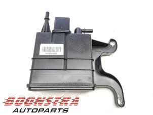 Gebruikte Koolstoffilter Mini Mini (F56) 2.0 16V John Cooper Works Prijs € 64,95 Inclusief btw aangeboden door Boonstra Autoparts