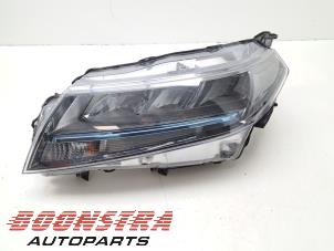 Gebruikte Koplamp links Suzuki Vitara (LY/MY) 1.4 Booster Jet Turbo 16V SHVS Prijs € 219,95 Margeregeling aangeboden door Boonstra Autoparts