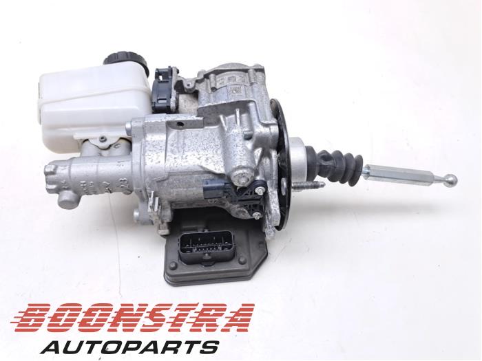 Gebruikte Rembooster Volkswagen Passat Variant (3G5) 1.4 GTE 16V Prijs € 224,95 Margeregeling aangeboden door Boonstra Autoparts