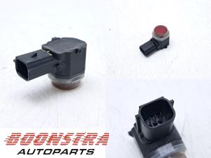 Gebruikte PDC Sensor Ford Kuga II (DM2) 1.5 EcoBoost 16V 150 Prijs € 24,95 Margeregeling aangeboden door Boonstra Autoparts