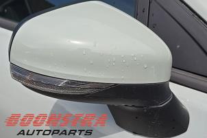 Gebruikte Spiegel Buiten rechts Ford Puma 1.0 Ti-VCT EcoBoost mHEV 12V Prijs € 169,00 Margeregeling aangeboden door Boonstra Autoparts