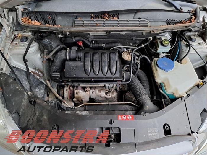 Gebruikte Roetfilter Mercedes B (W245) 2.0 B-180 CDI 16V Prijs € 369,00 Margeregeling aangeboden door Boonstra Autoparts