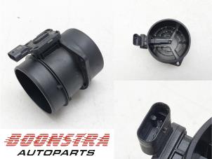 Gebruikte Luchtmassameter Mercedes Vito (447.6) 2.0 114 CDI 16V Prijs € 30,19 Inclusief btw aangeboden door Boonstra Autoparts