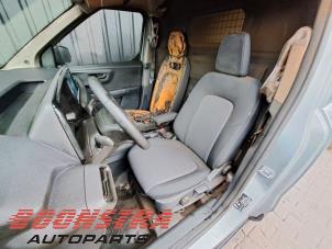 Gebruikte Stoel links Ford Transit Courier 1.0 EcoBoost 125 Prijs € 356,95 Inclusief btw aangeboden door Boonstra Autoparts