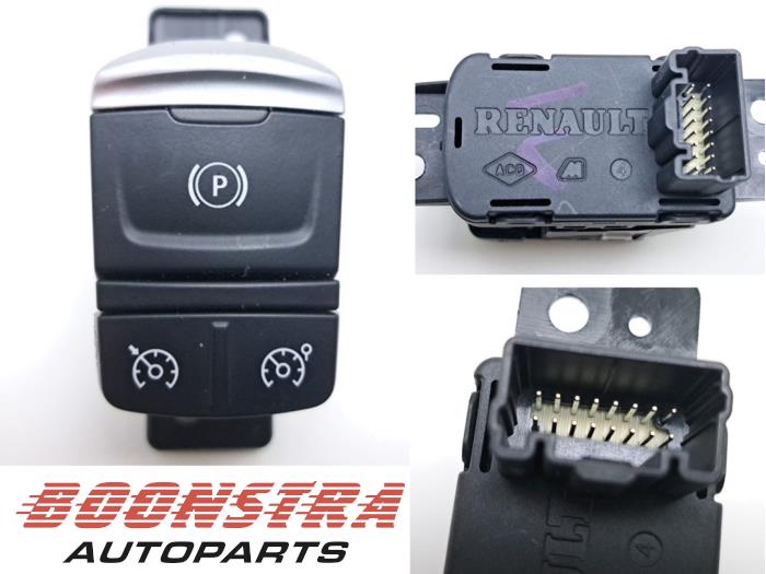 Gebruikte Handrem schakelaar Renault Kadjar (RFEH) 1.2 Energy TCE 130 Prijs € 24,95 Margeregeling aangeboden door Boonstra Autoparts