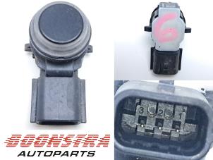 Gebruikte PDC Sensor Renault Kadjar (RFEH) 1.2 Energy TCE 130 Prijs € 24,95 Margeregeling aangeboden door Boonstra Autoparts