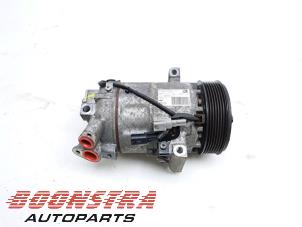 Gebruikte Pomp Airco Renault Captur (2R) 0.9 Energy TCE 12V Prijs € 42,95 Margeregeling aangeboden door Boonstra Autoparts