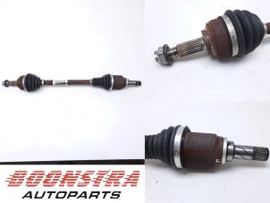 Gebruikte Aandrijfas links-voor Renault Captur (2R) 0.9 Energy TCE 12V Prijs € 49,95 Margeregeling aangeboden door Boonstra Autoparts