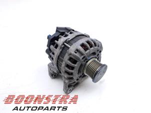 Gebruikte Dynamo Renault Captur (2R) 0.9 Energy TCE 12V Prijs € 24,95 Margeregeling aangeboden door Boonstra Autoparts