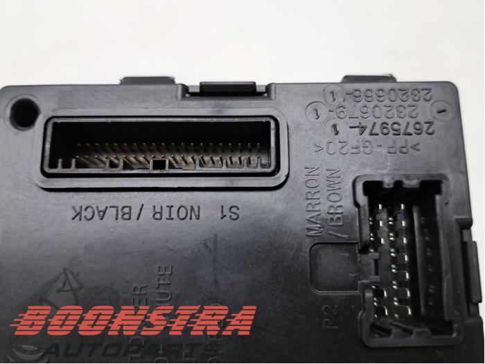 Computer Body Control van een Renault Captur (2R) 0.9 Energy TCE 12V 2017