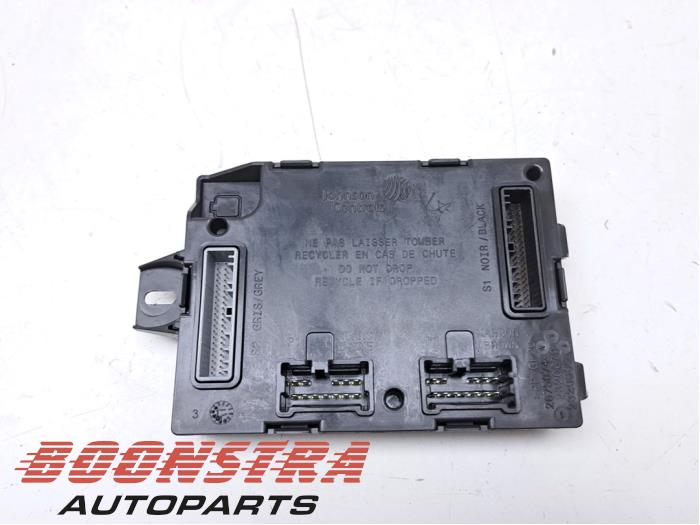 Computer Body Control van een Renault Captur (2R) 0.9 Energy TCE 12V 2017