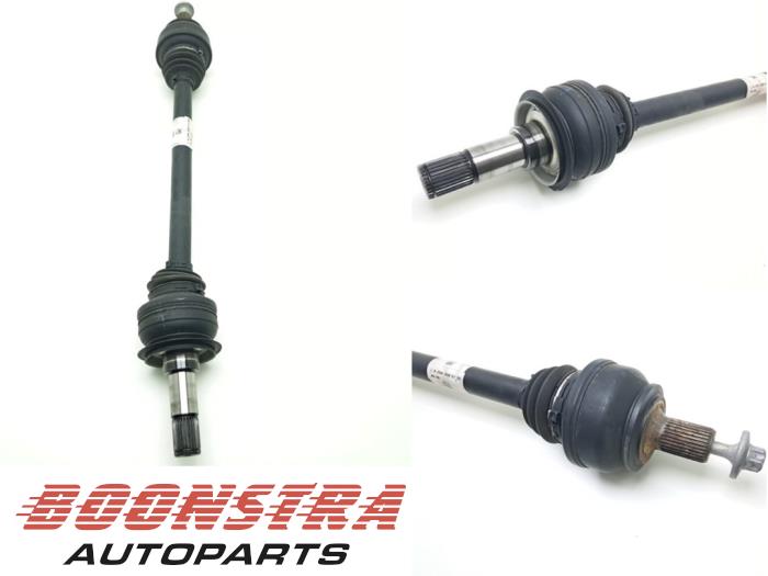Gebruikte Steekas links-achter Mercedes C (W206) C-300 e 2.0 Turbo Prijs € 222,95 Margeregeling aangeboden door Boonstra Autoparts