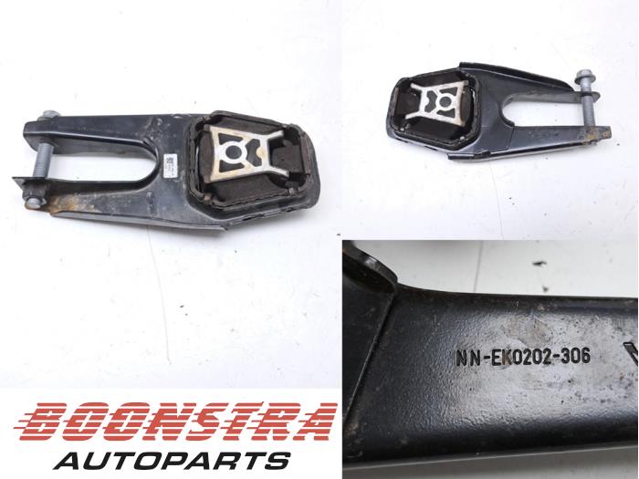Gebruikte Motorrubber Ford Transit Custom 2.0 EcoBlue 136 Prijs € 36,24 Inclusief btw aangeboden door Boonstra Autoparts