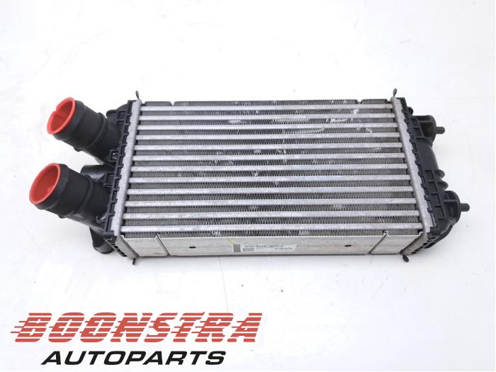 Gebruikte Intercooler Opel Corsa F (UB/UH/UP) 1.2 Turbo 12V 100 Prijs € 49,95 Margeregeling aangeboden door Boonstra Autoparts