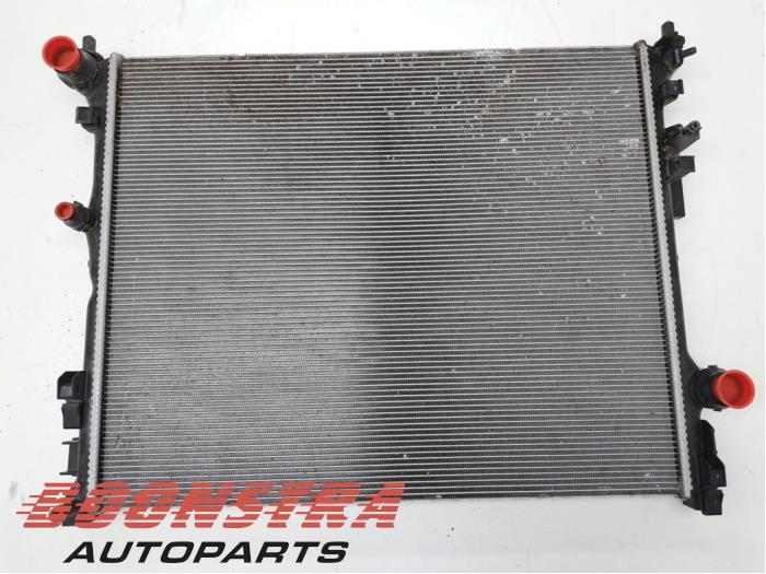 Gebruikte Radiateur Mercedes GLE (V167) 400d 2.9 4-Matic Prijs € 264,95 Margeregeling aangeboden door Boonstra Autoparts