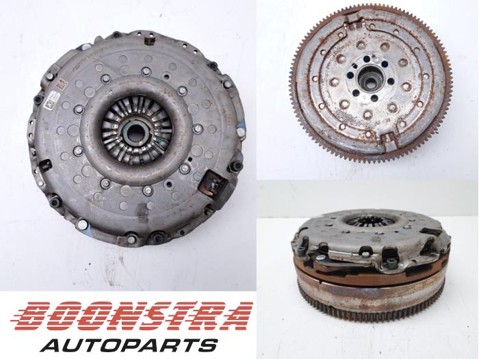 Gebruikte Vliegwiel dubbele massa Fiat Ducato (250) 2.2 D 140 Multijet 3 Prijs € 359,95 Margeregeling aangeboden door Boonstra Autoparts