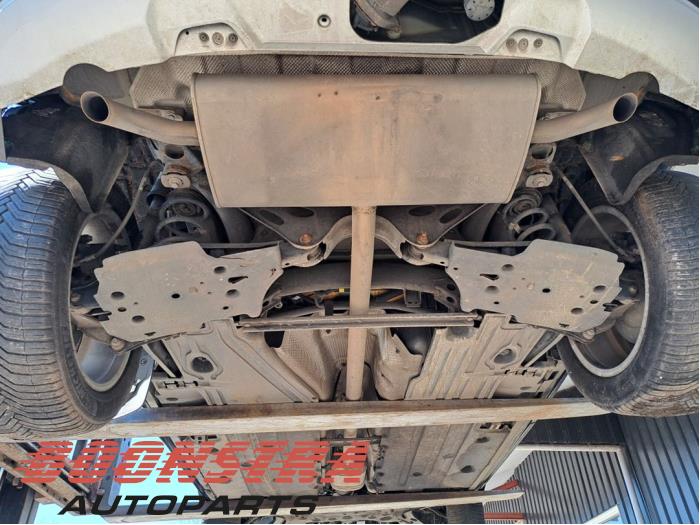 Gebruikte Uitlaat Einddemper Volvo XC40 (XZ) 2.0 D3 16V Prijs € 195,00 Margeregeling aangeboden door Boonstra Autoparts