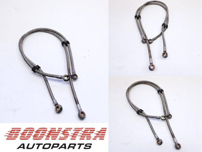 Gebruikte Oliedruk Leiding Ferrari F430 Spider 4.3 V8 32V Prijs € 149,95 Margeregeling aangeboden door Boonstra Autoparts