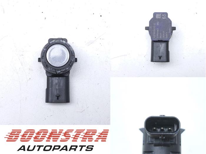 Gebruikte PDC Sensor Mercedes A Limousine (177.1) 1.3 A-180 Turbo Mild Hybrid Prijs € 24,95 Margeregeling aangeboden door Boonstra Autoparts