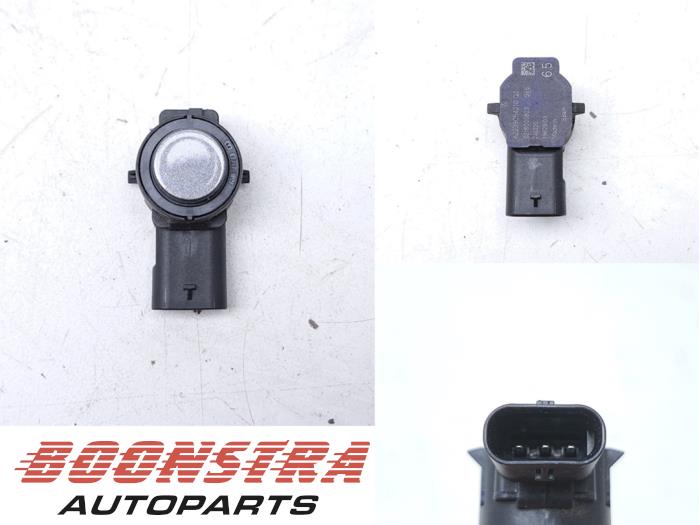 Gebruikte PDC Sensor Mercedes A Limousine (177.1) 1.3 A-180 Turbo Mild Hybrid Prijs € 24,95 Margeregeling aangeboden door Boonstra Autoparts