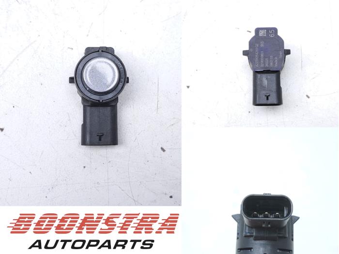 Gebruikte PDC Sensor Mercedes A Limousine (177.1) 1.3 A-180 Turbo Mild Hybrid Prijs € 24,95 Margeregeling aangeboden door Boonstra Autoparts