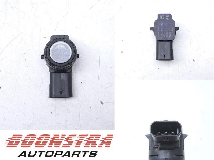 Gebruikte PDC Sensor Mercedes A Limousine (177.1) 1.3 A-180 Turbo Mild Hybrid Prijs € 24,95 Margeregeling aangeboden door Boonstra Autoparts