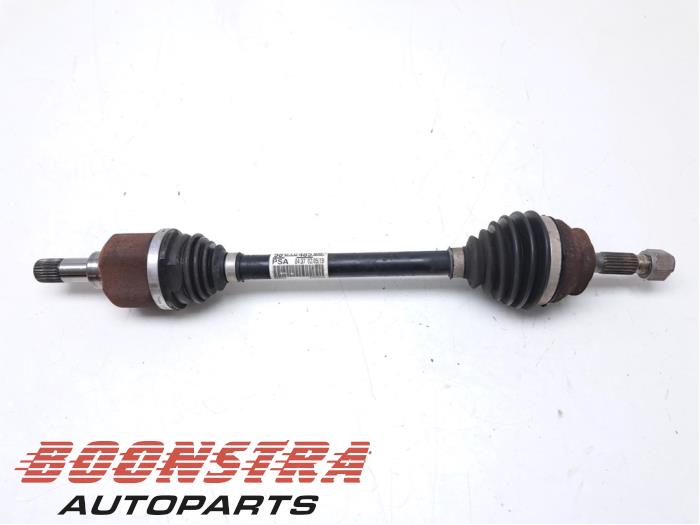 Gebruikte Steekas links-voor Peugeot 208 I (CA/CC/CK/CL) 1.2 12V e-THP PureTech 110 Prijs € 24,95 Margeregeling aangeboden door Boonstra Autoparts
