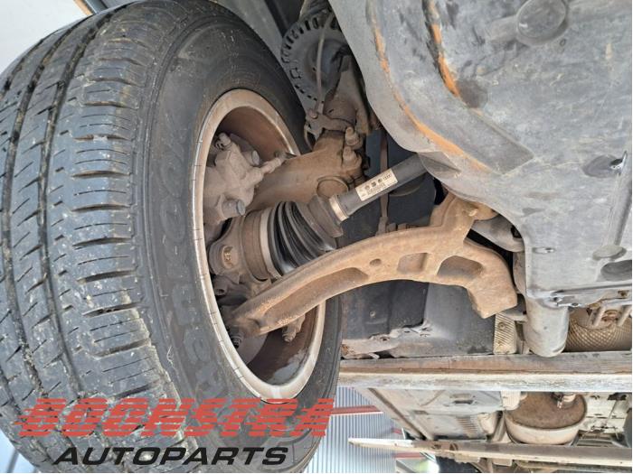 Gebruikte Aandrijfas rechts-voor Volkswagen Transporter/Caravelle T6 2.0 TDI 150 Prijs € 295,00 Margeregeling aangeboden door Boonstra Autoparts