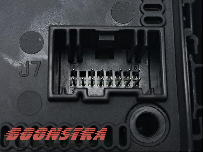 Bodycontrol Module van een Ford Focus 4 Wagon 1.0 EcoBoost 12V Hybrid 155 2022