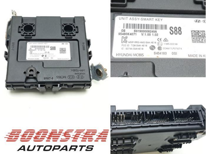 Gebruikte Smart entry computer Hyundai Kona (OS) 39 kWh Prijs € 139,95 Margeregeling aangeboden door Boonstra Autoparts
