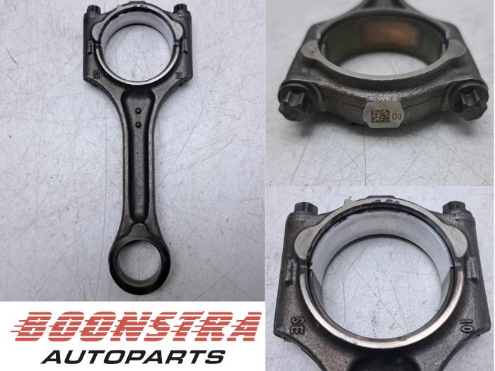 Gebruikte Drijfstang Volvo V60 II (ZW) 2.0 D4 16V Prijs € 69,95 Margeregeling aangeboden door Boonstra Autoparts