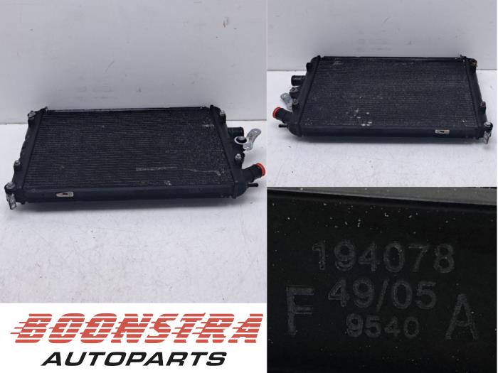 Gebruikte Radiateur Ferrari F430 Spider 4.3 V8 32V Prijs € 429,95 Margeregeling aangeboden door Boonstra Autoparts