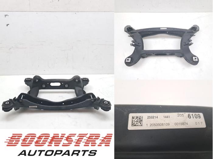Gebruikte Subframe Mercedes C (W205) C-200 2.0 CGI 16V Prijs € 119,95 Margeregeling aangeboden door Boonstra Autoparts