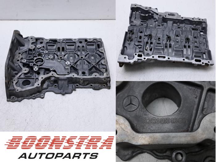 Gebruikte Carterpan Mercedes C (W206) C-300 e 2.0 Turbo Prijs € 139,95 Margeregeling aangeboden door Boonstra Autoparts