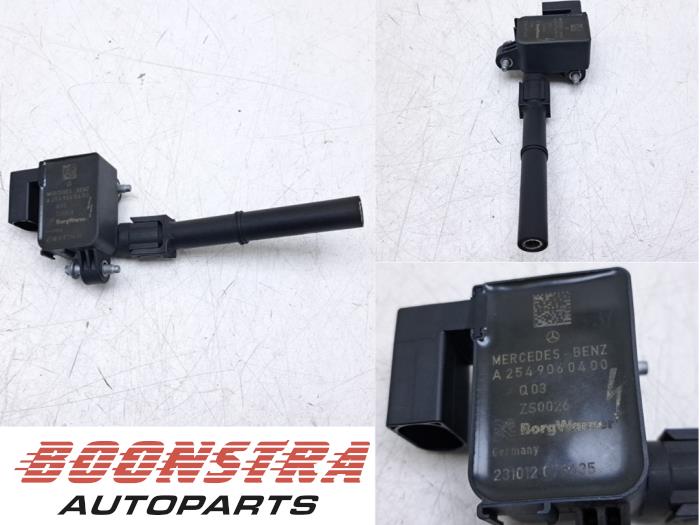 Gebruikte Bobine Mercedes C (W206) C-300 e 2.0 Turbo Prijs € 24,95 Margeregeling aangeboden door Boonstra Autoparts