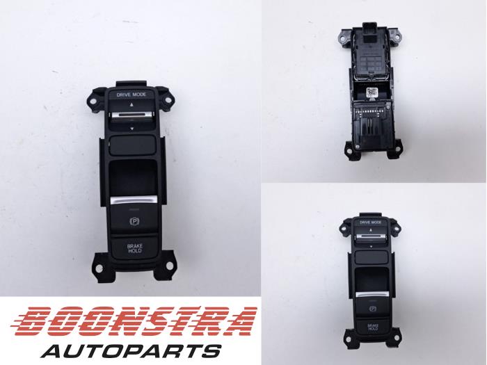 Gebruikte Handrem schakelaar Honda Civic (FL) 2.0 e:HEV Prijs € 44,95 Margeregeling aangeboden door Boonstra Autoparts