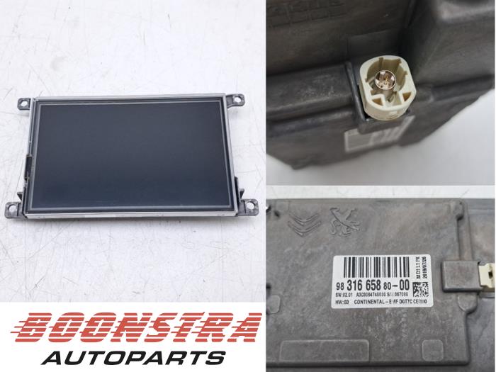 Gebruikte Display Interieur Opel Vivaro 2.0 CDTI 122 Prijs € 151,19 Inclusief btw aangeboden door Boonstra Autoparts